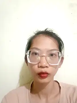 Snapshot of Joywhar chatting on 09.15.25 Joywhar online show from 09.15.25