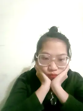 Snapshot of Joywhar chatting on 11.29.25 Joywhar online show from 11.29.25