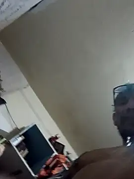 Snapshot of destroassbig2 chatting on 02.21.26 destroassbig2 online show from 02.21.26