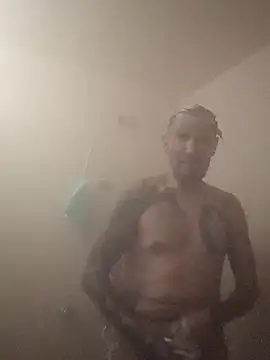 Snapshot of destroassbig2 chatting on 03.13.26 destroassbig2 online show from 03.13.26