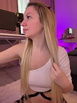 Snapshot of Sandra_Jo chatting on 03.13.26 Sandra Jo online show from 03.13.26