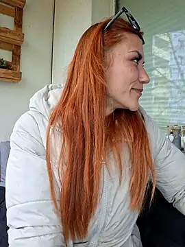 SlimBellaa online show from 10.26.25