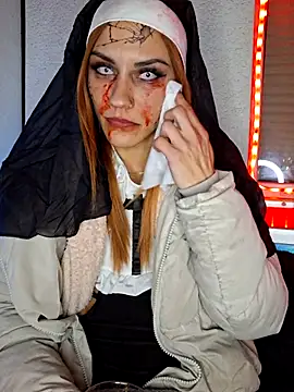 SlimBellaa online show from 11.01.25