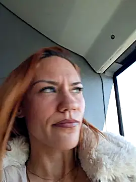 SlimBellaa online show from 03.06.26