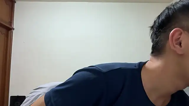 Foxfoxfox4 online show from 03.04.26