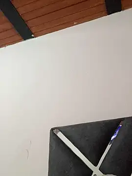 Snapshot of LiaCollings chatting on 09.20.25 LiaCollings online show from 09.20.25