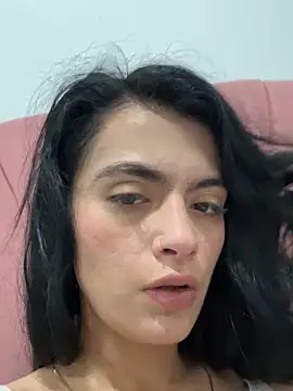 Snapshot of LiaCollings chatting on 10.08.25 LiaCollings online show from 10.08.25