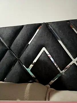 Snapshot of LiaCollings chatting on 10.25.25 LiaCollings online show from 10.25.25