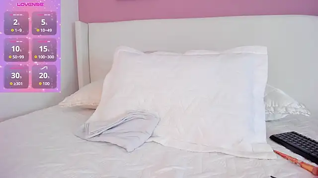  Saandy online show from 10.17.25