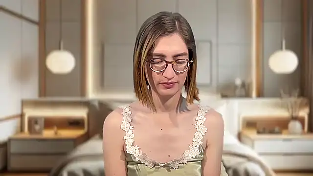 Snapshot of rousseblossom chatting on 12.14.25 rousseblossom online show from 12.14.25