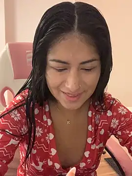 Snapshot of mrskarmaa chatting on 11.30.25 mrskarmaa online show from 11.30.25