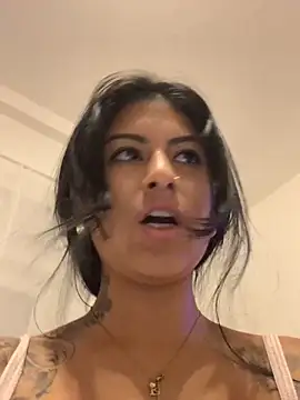 Snapshot of mrskarmaa chatting on 12.03.25 mrskarmaa online show from 12.03.25