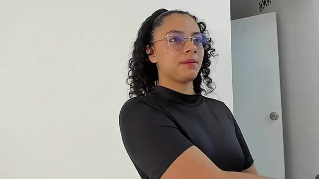 Snapshot of Angellit_Afrodita_ chatting on 10.17.25 Angellit Afrodita online show from 10.17.25