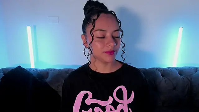 Snapshot of Angellit_Afrodita_ chatting on 12.02.25 Angellit Afrodita online show from 12.02.25