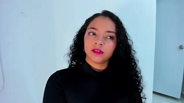 Snapshot of Angellit_Afrodita_ chatting on 12.20.25 Angellit Afrodita online show from 12.20.25