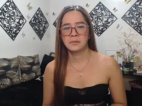 Snapshot of TheMISTRESSx69 chatting on 05.06.26 TheMISTRESSx69 online show from 05.06.26