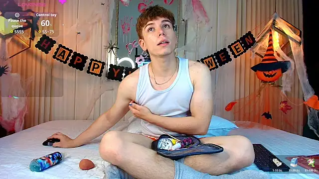 TaylerWhite online show from 10.30.25