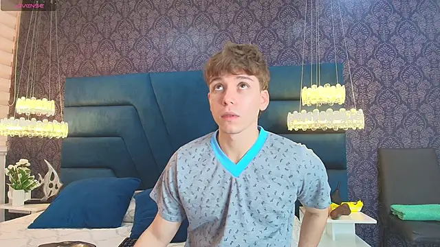 Snapshot of TaylerWhite chatting on 01.10.26 TaylerWhite online show from 01.10.26