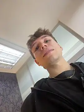 Snapshot of TaylerWhite chatting on 02.01.26 TaylerWhite online show from 02.01.26