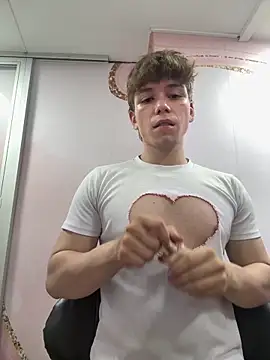 TaylerWhite online show from 05.08.26