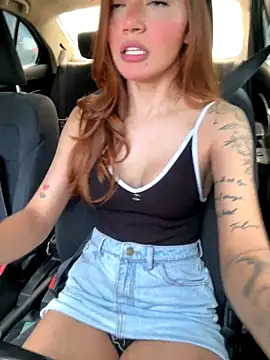 Snapshot of la_machhi chatting on 11.20.25 la machhi online show from 11.20.25