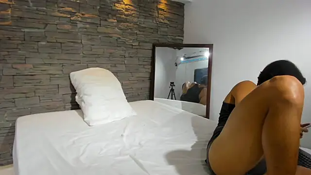 Anker Colin online show from 10.27.25