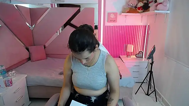 Mia garcia28 online show from 11.14.25