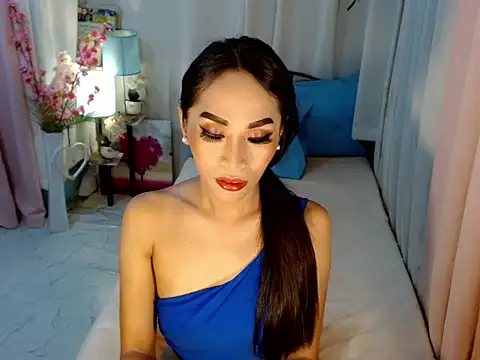 Snapshot of RomanticPearlTS chatting on 09.10.25 RomanticPearlTS online show from 09.10.25