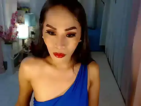 Snapshot of RomanticPearlTS chatting on 09.21.25 RomanticPearlTS online show from 09.21.25