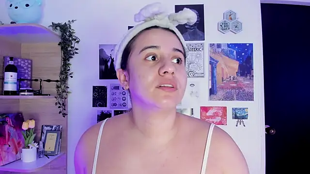 Snapshot of Lana_Herondale chatting on 10.05.25 Lana Herondale online show from 10.05.25