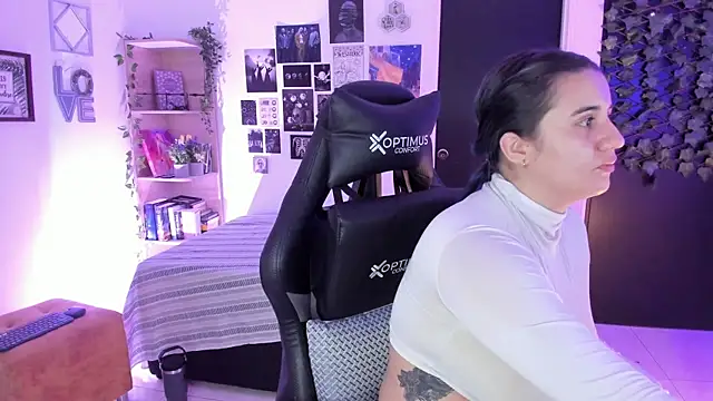 Snapshot of Lana_Herondale chatting on 11.27.25 Lana Herondale online show from 11.27.25