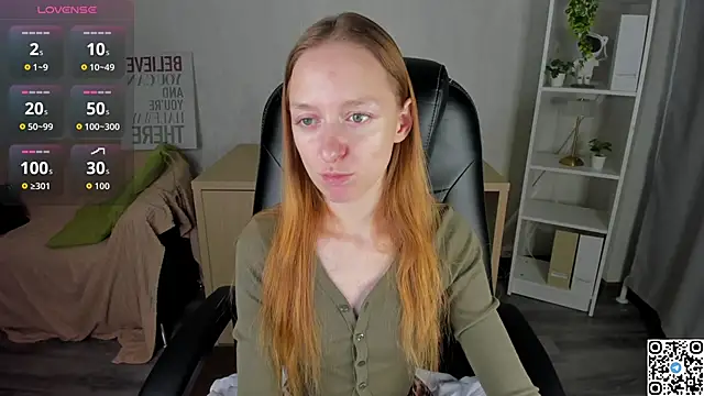 Snapshot of Mia_E1fie chatting on 11.02.25 Mia E1fie online show from 11.02.25