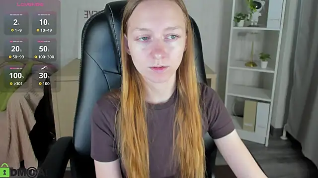 Snapshot of Mia_E1fie chatting on 11.03.25 Mia E1fie online show from 11.03.25