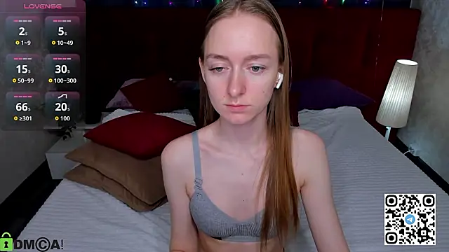 Mia E1fie online show from 03.15.26