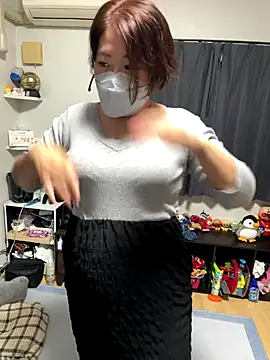 Snapshot of hima-wari0707 chatting on 10.20.25 hima-wari0707 online show from 10.20.25