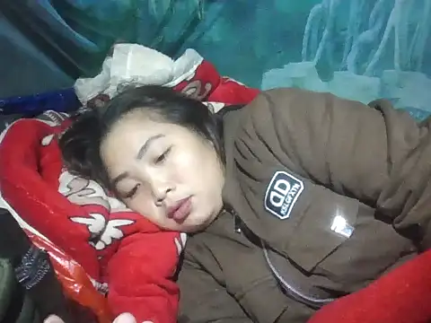 PhamPhung online show from 11.18.25