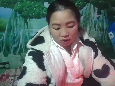 PhamPhung online show from 11.29.25