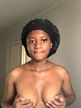 sweetcake87 online show from 10.15.25