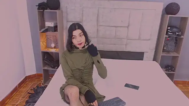 Atley Dolly online show from 06.19.26