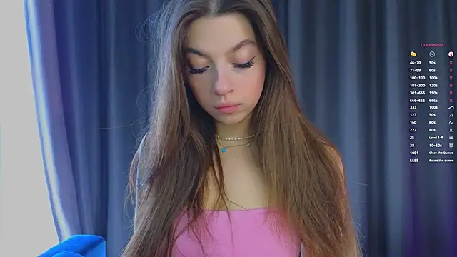 Snapshot of VirginiaHouston chatting on 09.17.25 VirginiaHouston online show from 09.17.25