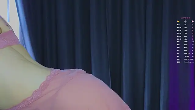 Snapshot of VirginiaHouston chatting on 09.19.25 VirginiaHouston online show from 09.19.25