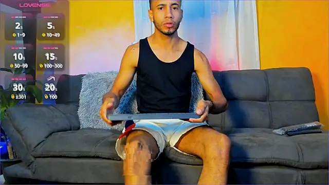 Snapshot of Alex_bigcock11_ chatting on 09.19.25 Alex bigcock11  online show from 09.19.25