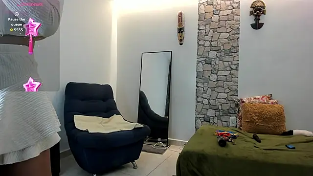 Snapshot of PIINK_2025 chatting on 10.21.25 PIINK 2025 online show from 10.21.25