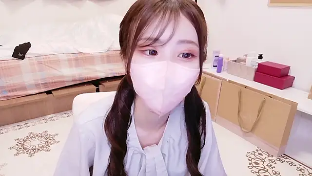 Snapshot of Ema_o0_chan chatting on 09.20.25 Ema o0 chan online show from 09.20.25