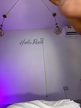 Snapshot of hade_rosse chatting on 06.30.26 hade rosse online show from 06.30.26
