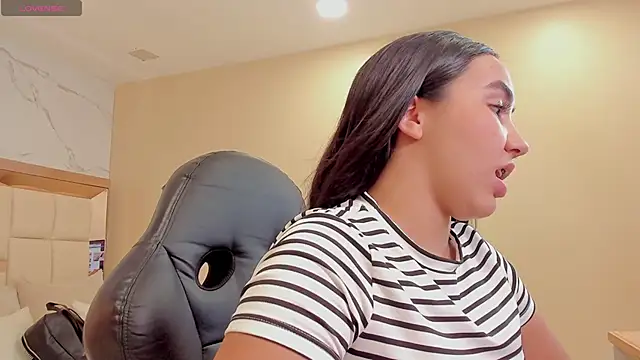 julieta rosee online show from 10.07.25