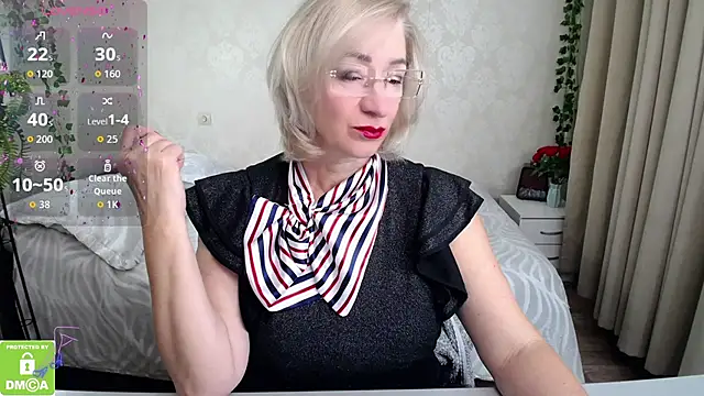 hunters woman online show from 10.23.25