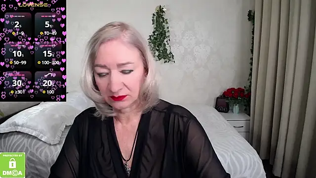 hunters woman online show from 02.18.26