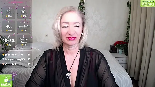 hunters woman online show from 04.28.26