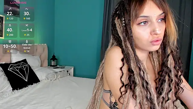 Ameli Shell online show from 10.10.25